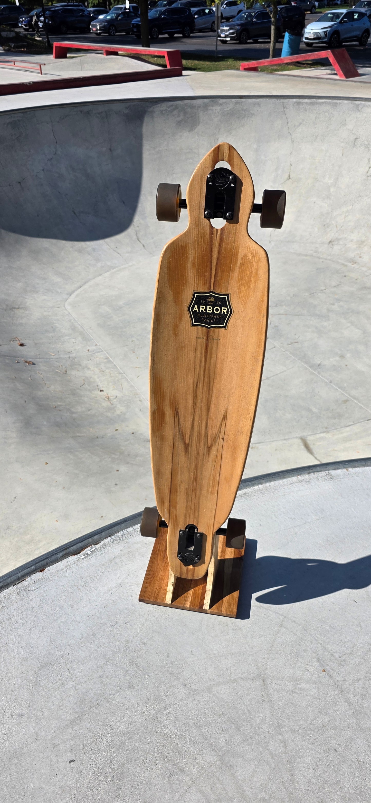 The Pinch – Skateboard & Longboard Stand, Spalted Hackberry & White Oak
