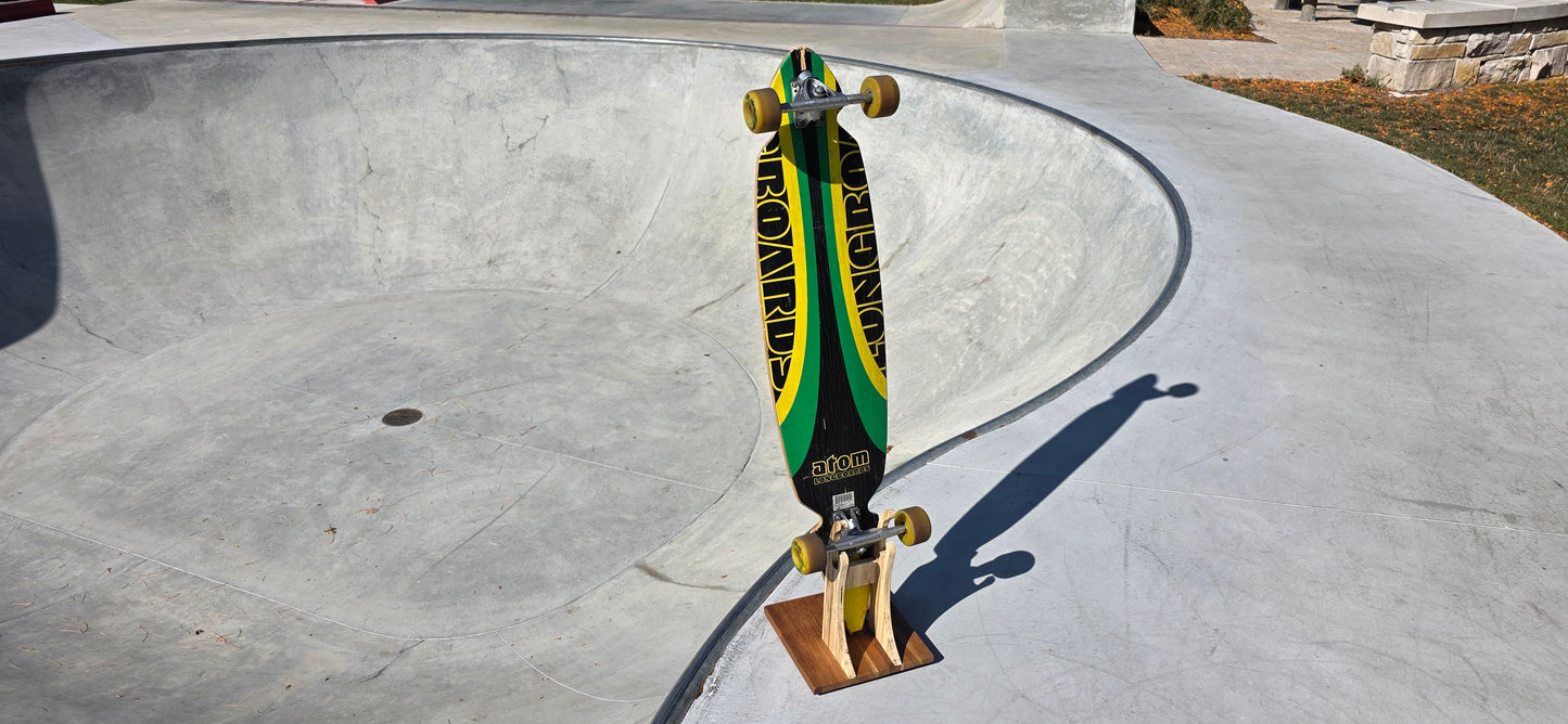 The Pinch – Skateboard & Longboard Stand, Spalted Hackberry & White Oak