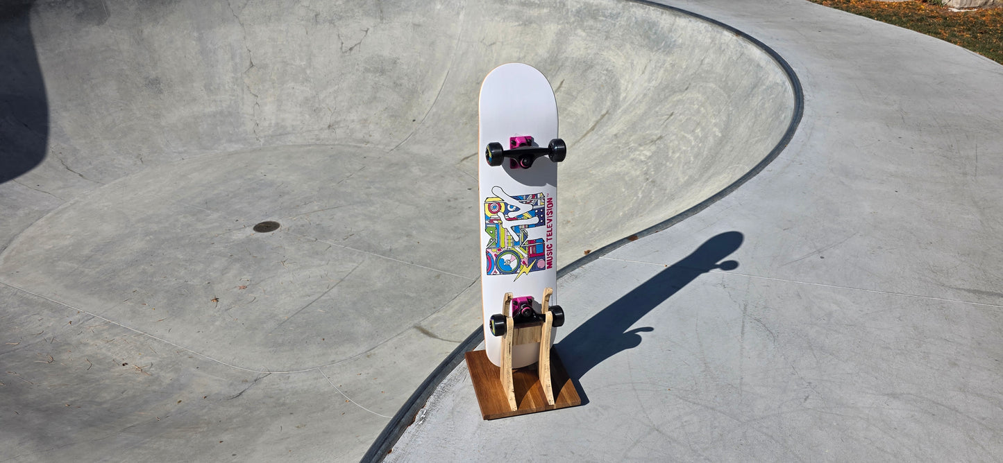 The Pinch – Skateboard & Longboard Stand, Spalted Hackberry & White Oak