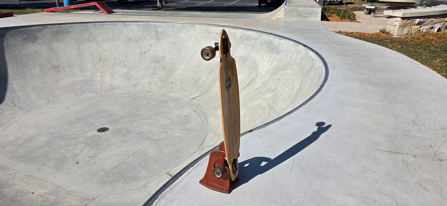 The Wave – Handcrafted Mahogany Skateboard Stand