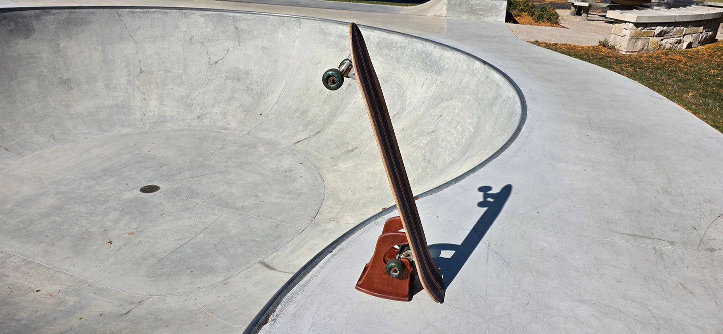 The Wave – Handcrafted Mahogany Skateboard Stand