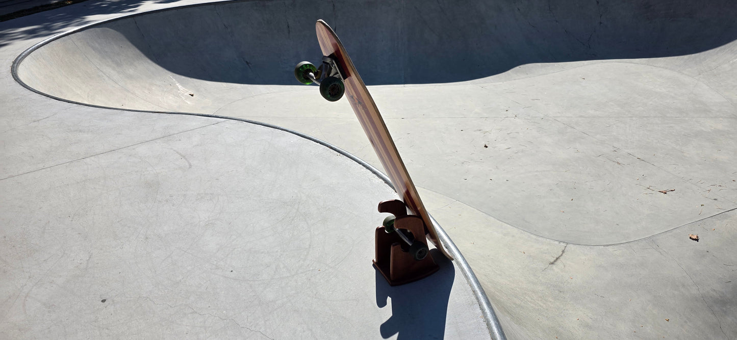 The Wave – Handcrafted Mahogany Skateboard Stand