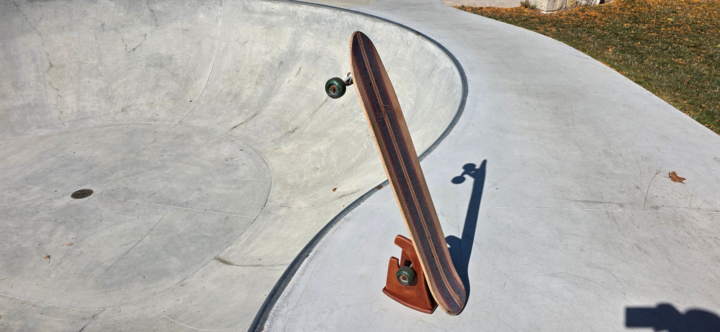 The Wave – Handcrafted Mahogany Skateboard Stand